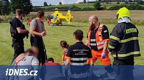 nehoda sušice dnes|U Sušice spadl paraglidista, vrtulník ho přepravil do